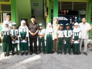 Read more about the article Siswa-siswi MIUS yang mewakili POR MI Kab. Lamongan tahun 2014