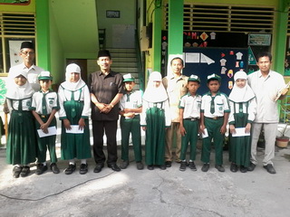 Read more about the article Siswa-siswi MIUS yang mewakili POR MI Kab. Lamongan tahun 2014