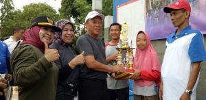 Read more about the article Alhamdulillah Tim Gerak Jalan MIUS Meraih Juara 1 Kategori Putra dan Putri