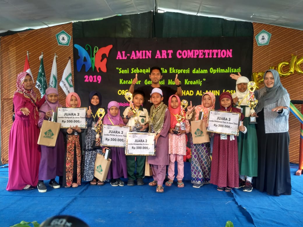 You are currently viewing Di Mojokerto, Siswa MIUS Borong Empat Piala dalam Al Amin Art Competition