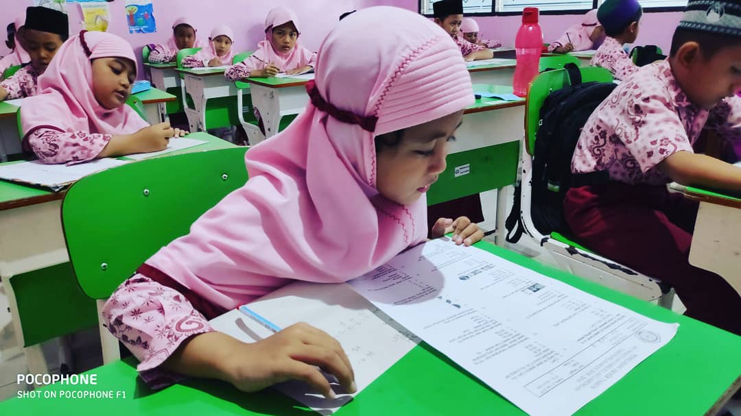 Read more about the article Hari Pertama Pelaksanaan PAT (Penilaian Akhir Tahun)