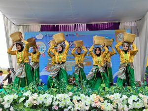 Read more about the article Gelar Karya dan Pentas Tema Kewirausahaan Fase C MI Unggulan Sabilillah Lamongan