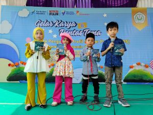 Read more about the article Gelar Karya dan Pentas Tema Gaya Hidup Berkelanjutan Fase A MI Unggulan Sabilillah Lamongan Memperkuat Profil Pelajar Pancasila dan Profil Pelajar Rahmatan Lil Alamin (P5P2RA)