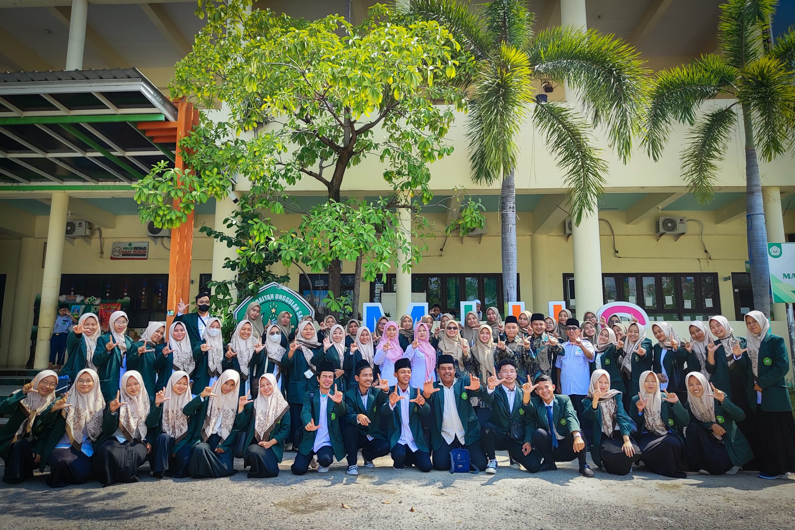 You are currently viewing Kunjungan Study Wawasan Mahasiswa Universitas Pangeran Diponegoro Nganjuk di MI Unggulan Sabilillah Lamongan