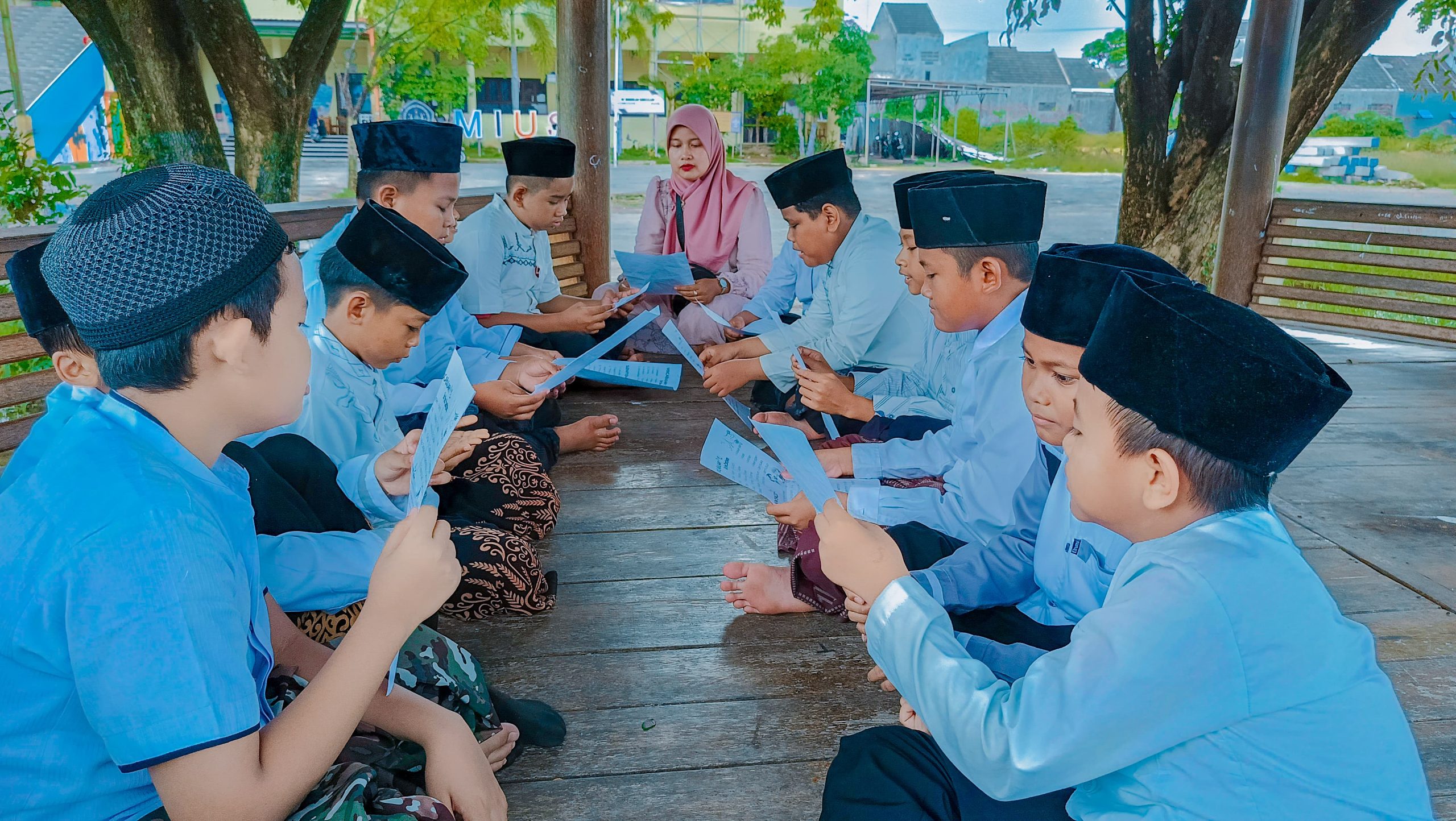 Read more about the article MIUS Lamongan Gelar Pesantren Day untuk Tingkatkan Nilai Keagamaan Siswa Kelas 5